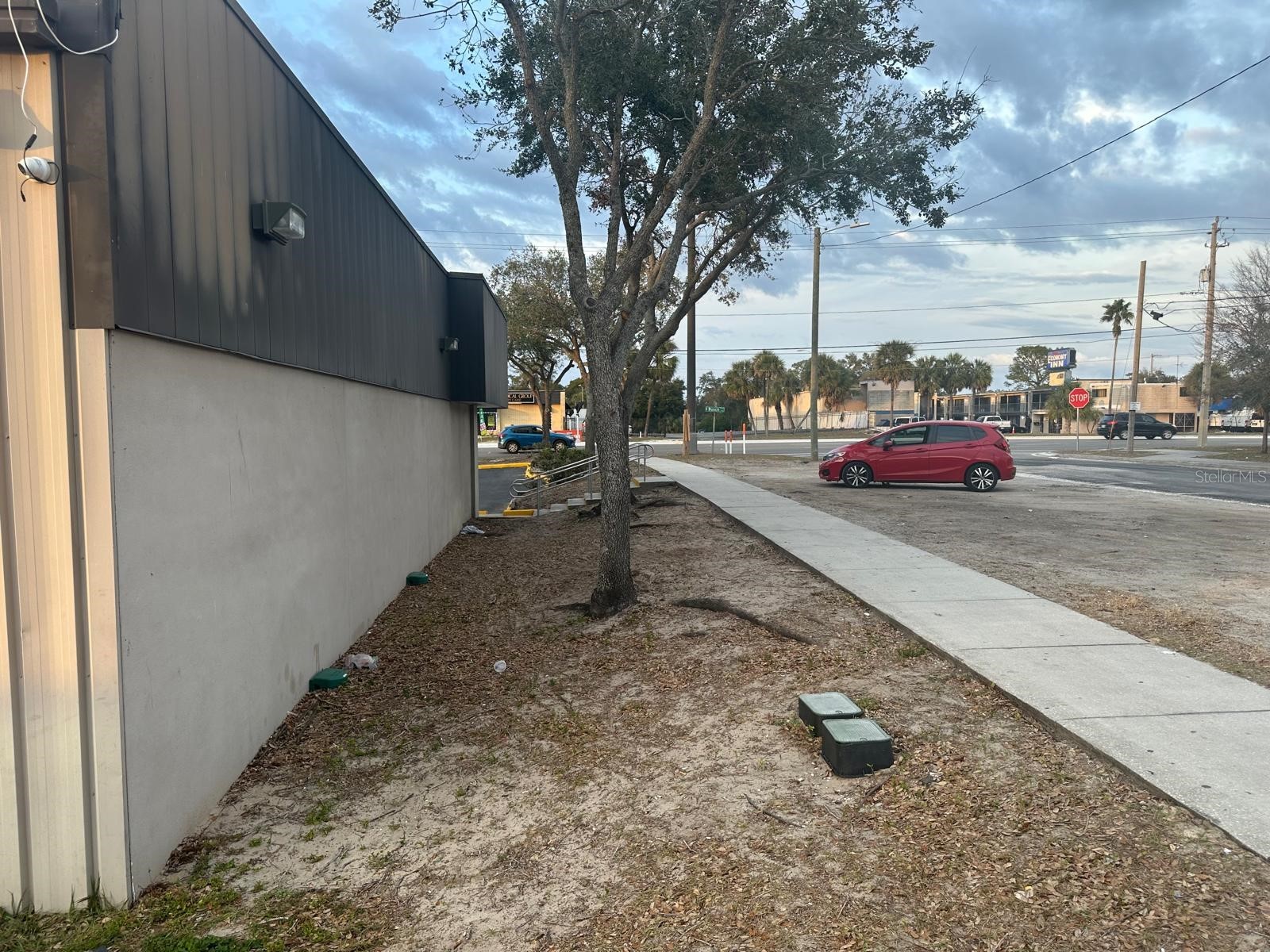 1727 E Busch Boulevard Tampa FL 33612 TB8524714 image15