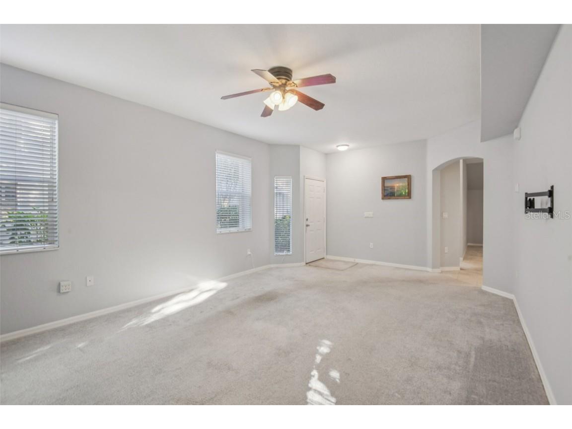 1727 Hammocks Avenue #BLDG 16 Lutz FL 33549 TB8437503 image4