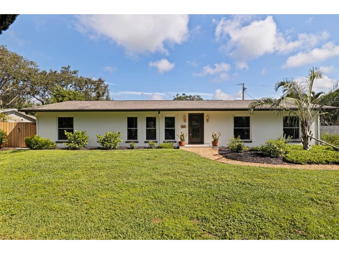 1727 Karleton Place S Saint Petersburg FL 33712 TB8419153 image1