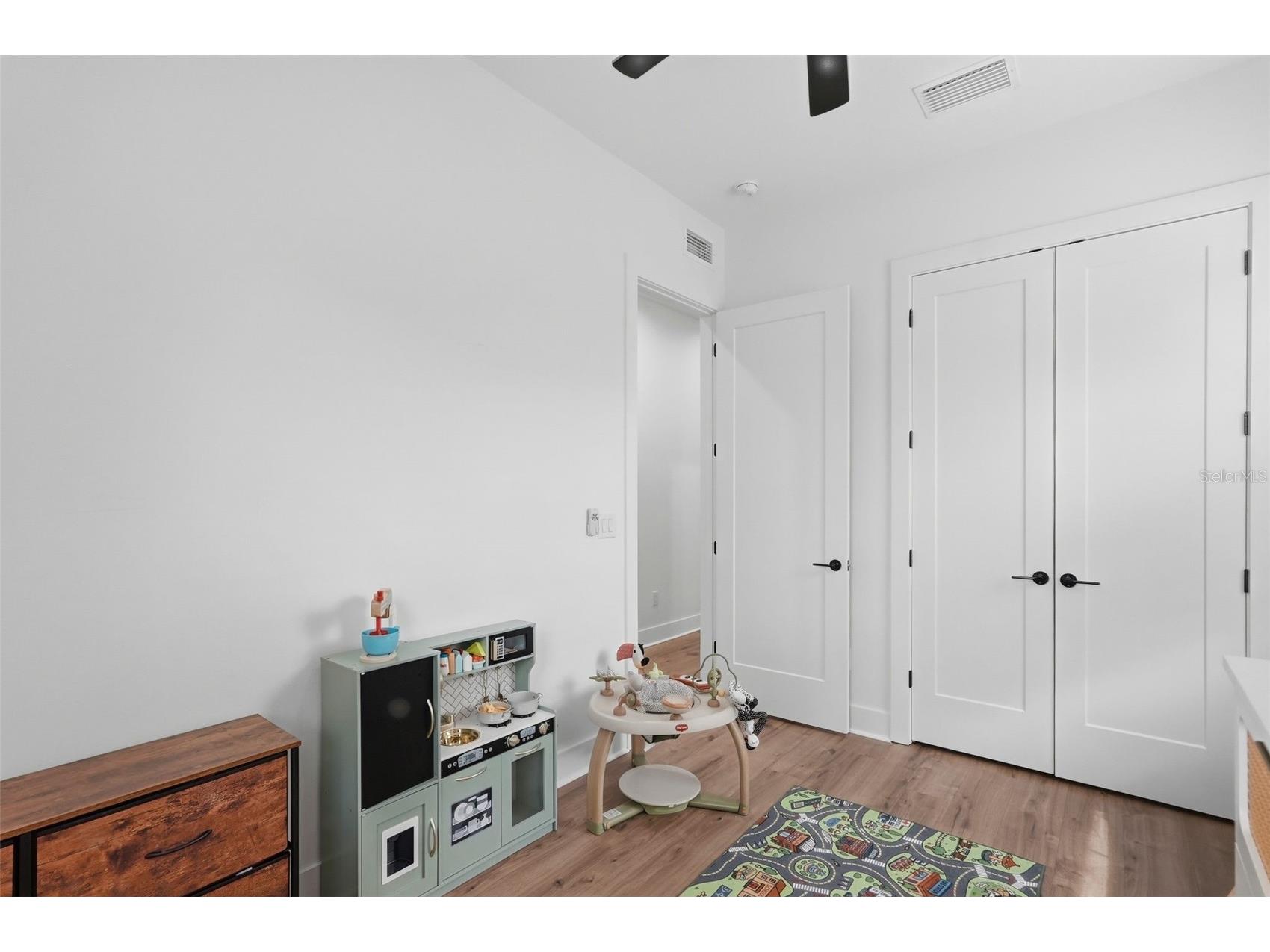 1727 Maryland Avenue NE Saint Petersburg FL 33703 TB8513425 image37