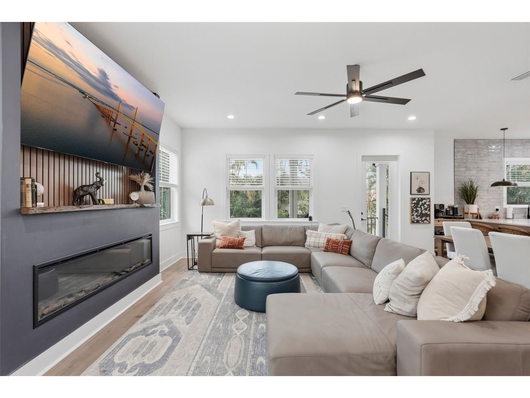 1727 Maryland Avenue NE Saint Petersburg FL 33703 TB8513425 image4