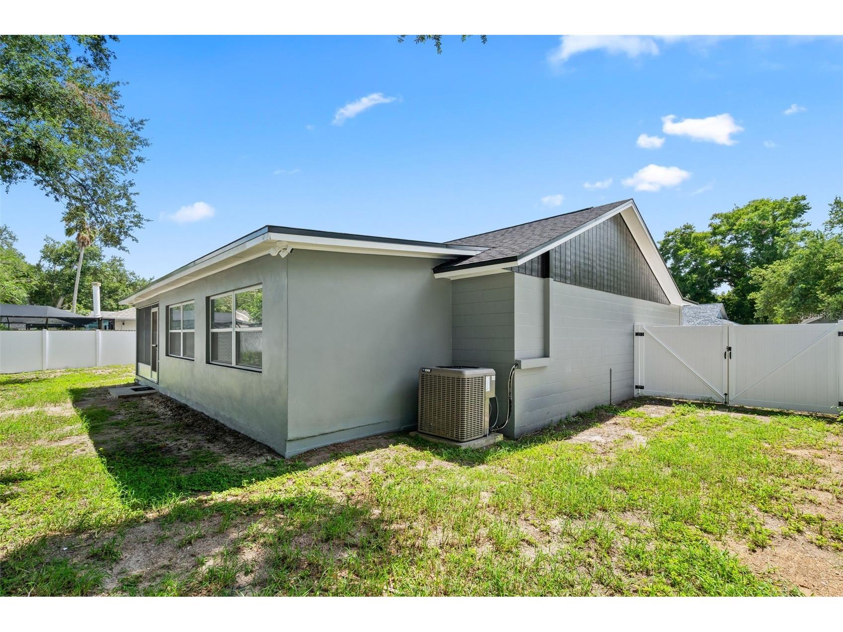 1727 Tallowtree Circle Valrico FL 33594 TB8517065 image36