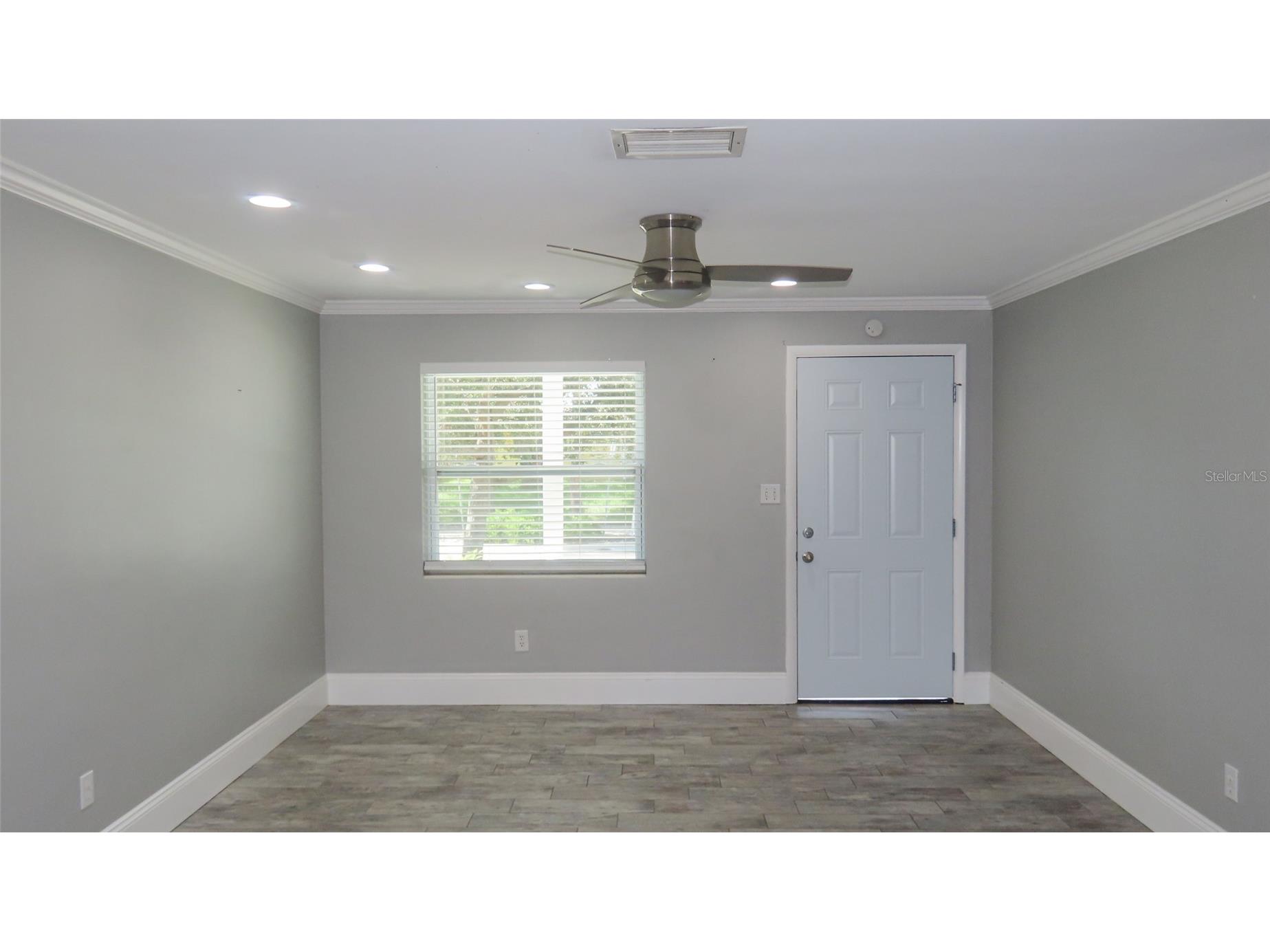 1727 Thames Street Clearwater FL 33755 TB8527896 image4