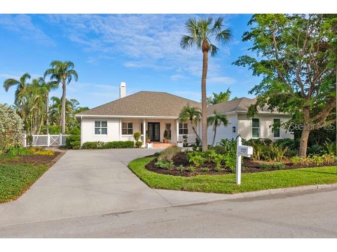 1727 Waldemere Street Sarasota FL 34239 A4631496 image1