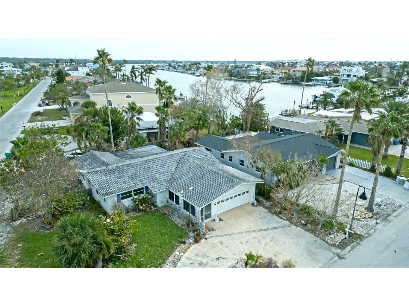 17271 2nd Street E North Redington Beach FL 33708 TB8315458 image1