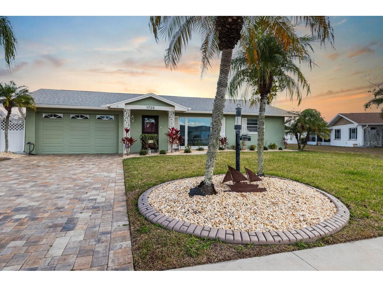 1728 Coco Palm Circle Sun City Center FL 33573 TB8482594 image1