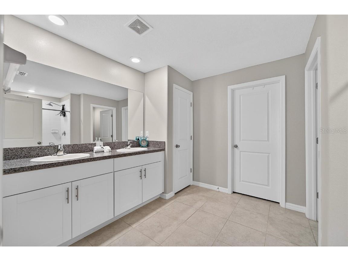 1728 Fred Ives Street Ruskin FL 33570 TB8458703 image42