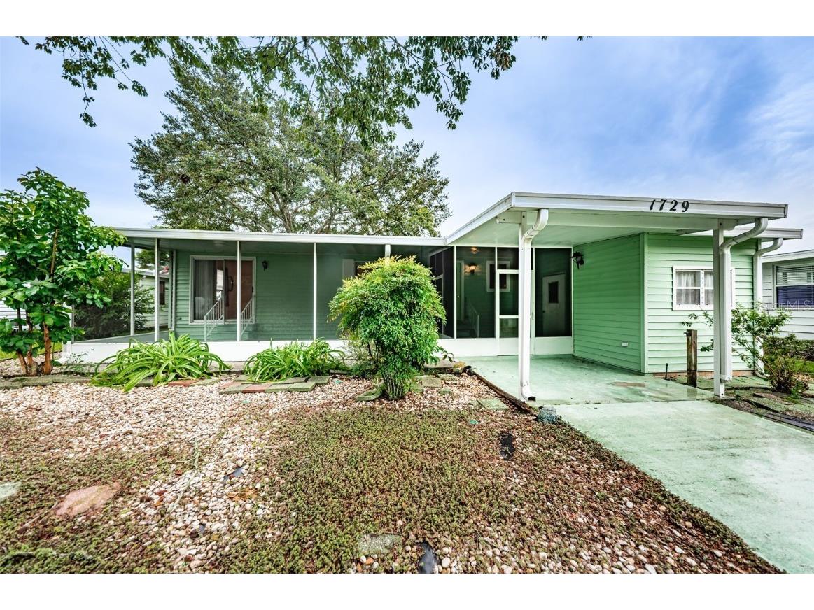 1729 Hilton Head Boulevard Lady Lake FL 32159 U8208790 image1