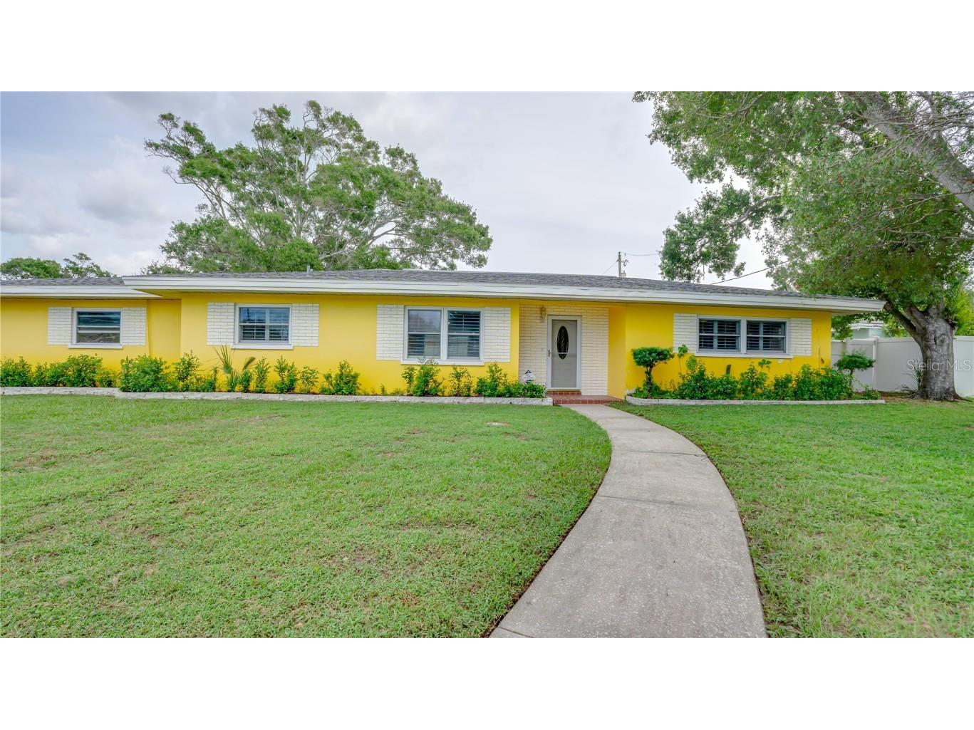 1729 Kenilworth Drive Clearwater FL 33756 TB8426296 image1