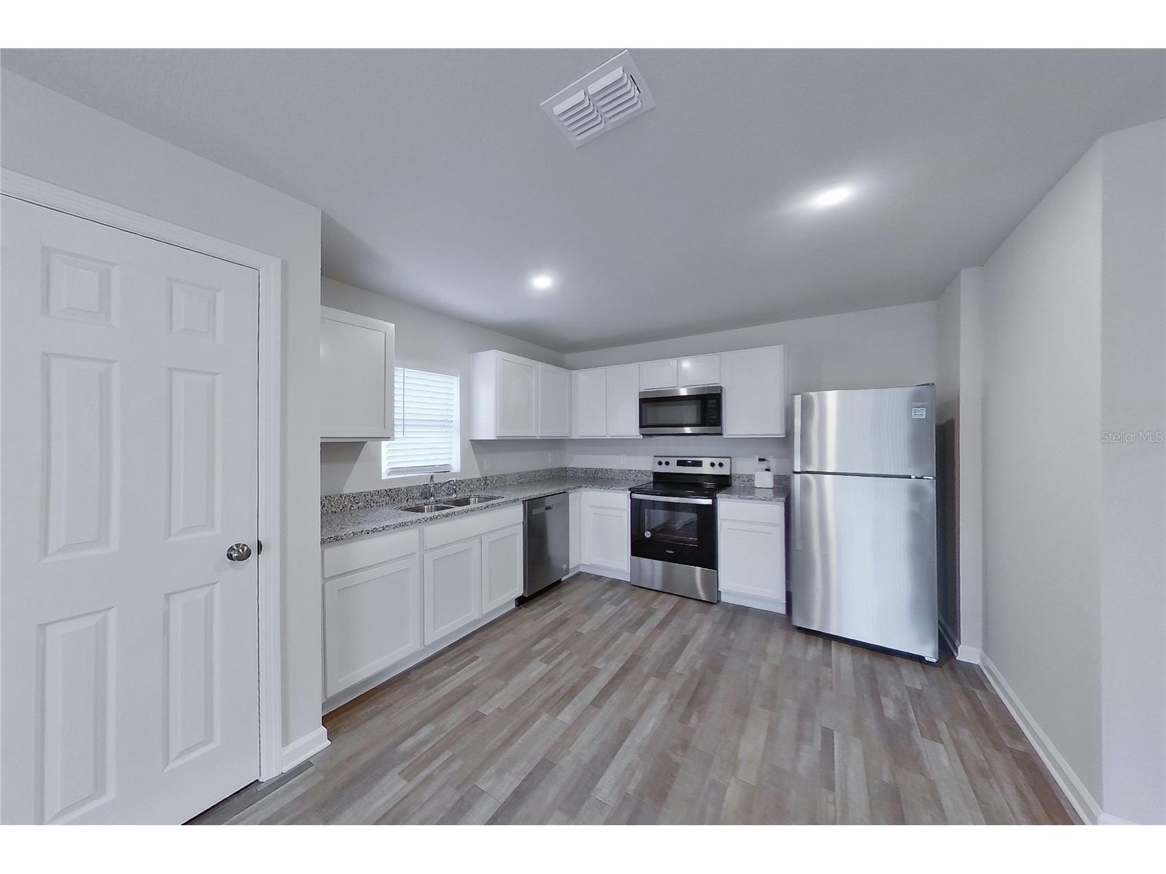 1729 Nebraska Loop Sumterville FL 33585 O6405266 image5