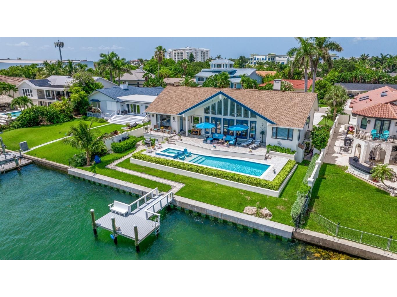173 1st Street W Tierra Verde FL 33715 - BOCA CIEGA BAY INTRACOASTAL U8166446 image1
