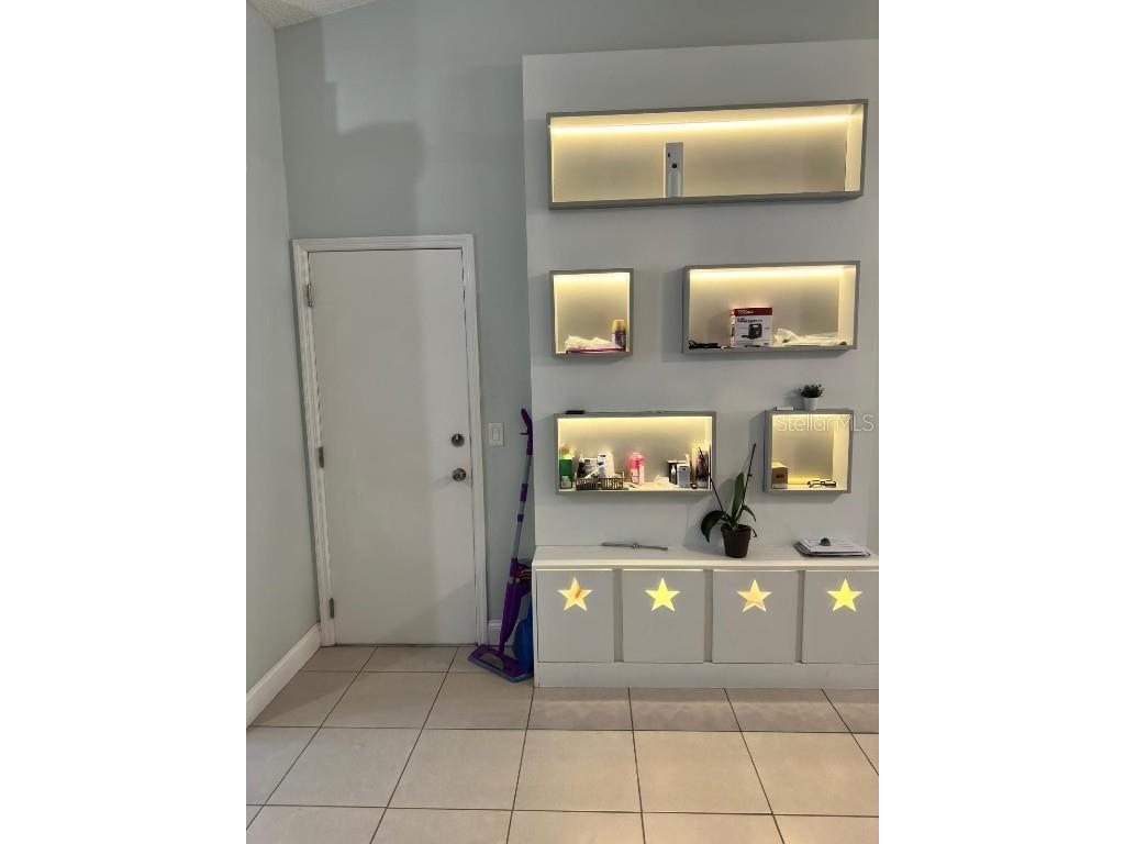 173 Lake Drive Orlando FL 32835 O6360428 image18