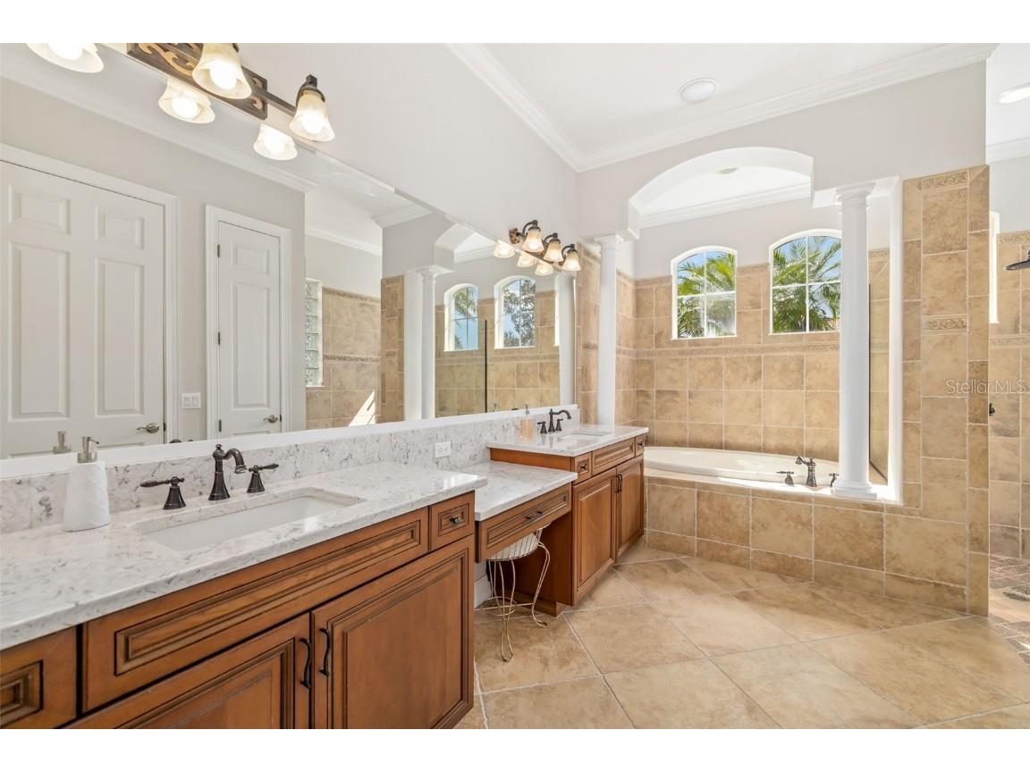 173 Portofino Drive North Venice FL 34275 A4668373 image16