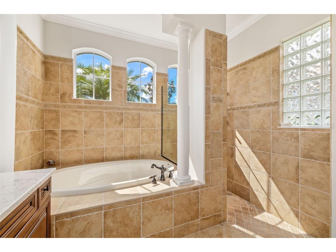 173 Portofino Drive North Venice FL 34275 A4668373 image17