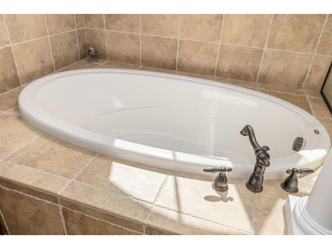 173 Portofino Drive North Venice FL 34275 A4668373 image19