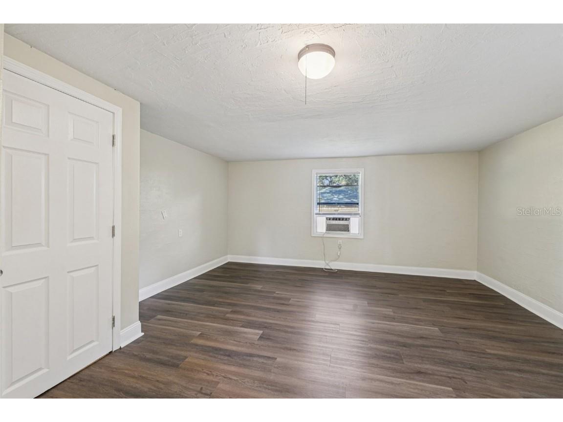 1730 17th Street S Saint Petersburg FL 33712 TB8458749 image37