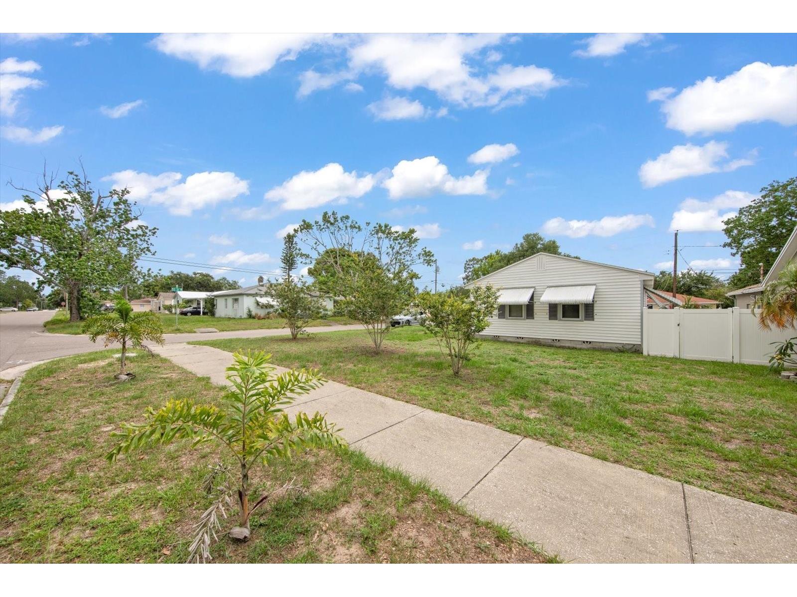 1730 50th Street N Saint Petersburg FL 33710 TB8516173 image27