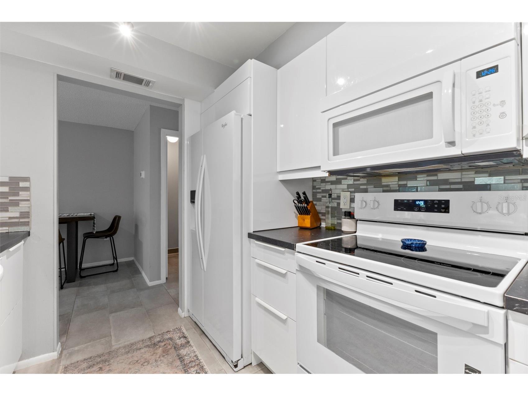 1730 Belleair Forest Drive #1730 Belleair FL 33756 TB8459189 image10