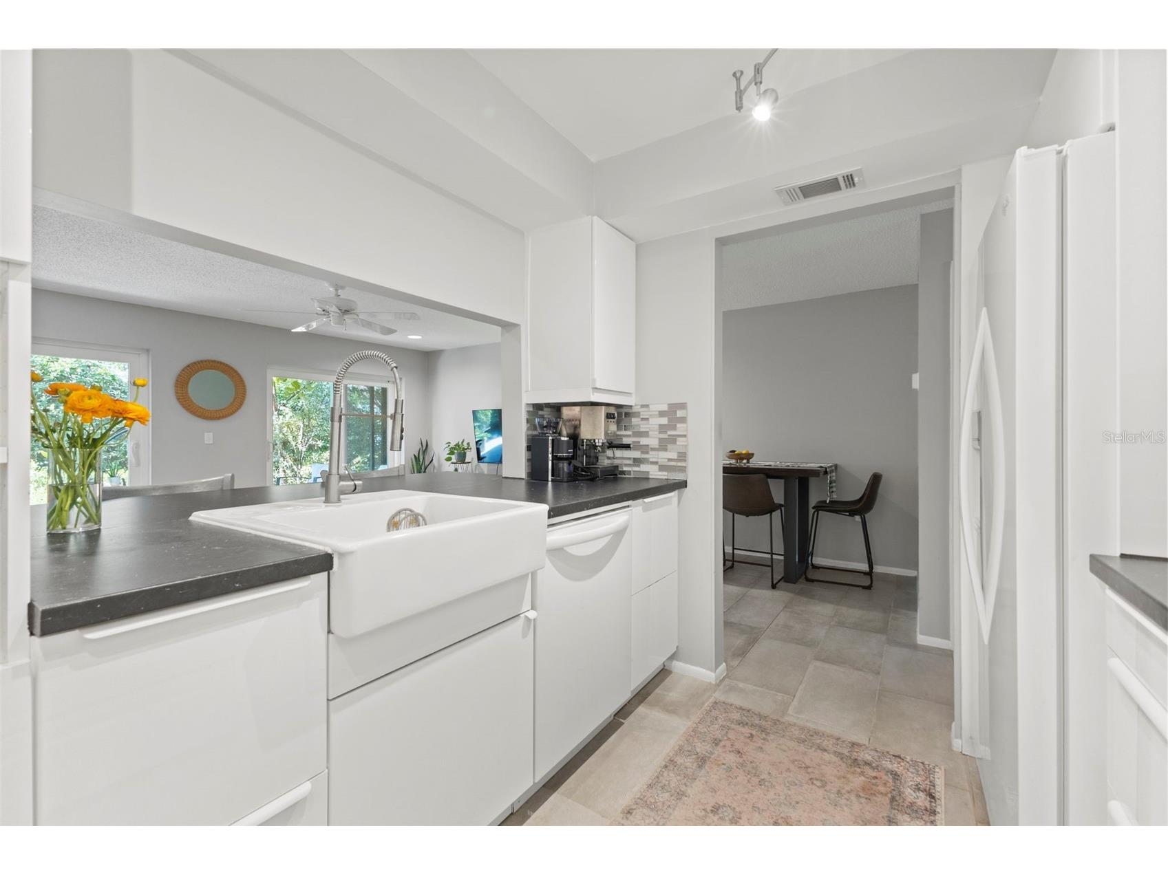 1730 Belleair Forest Drive #1730 Belleair FL 33756 TB8459189 image8