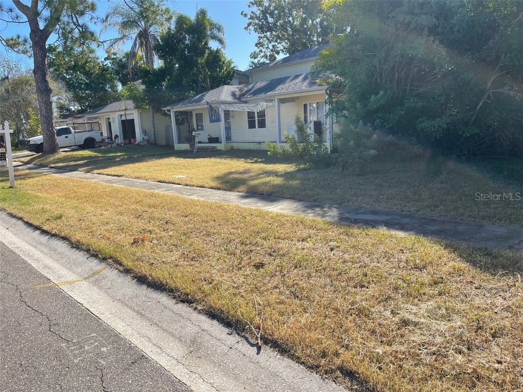 1730 Michigan Avenue NE Saint Petersburg FL 33703 TB8437094 image2