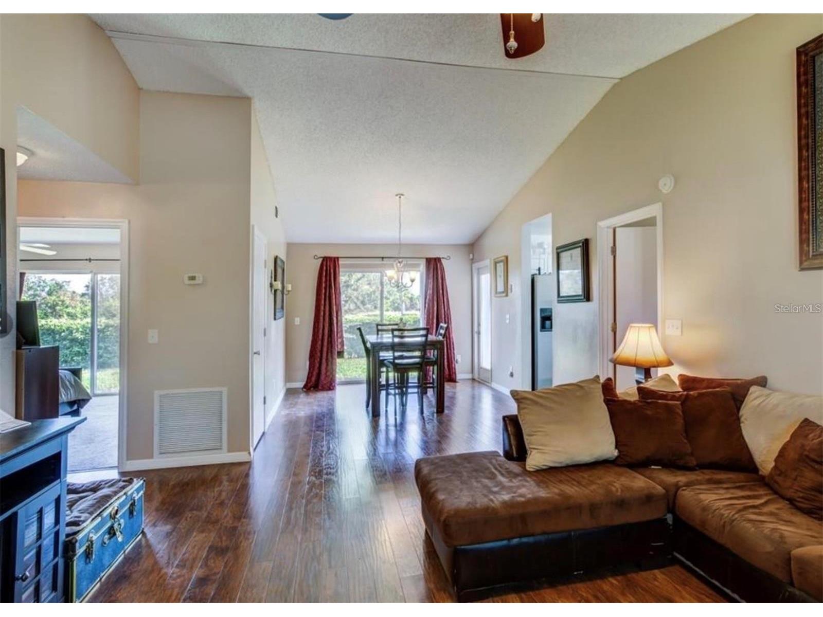 1730 Tropical Court Tavares FL 32778 O6423537 image4