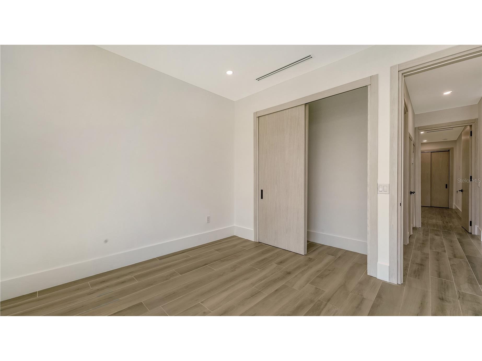 1730 Wisconsin Lane Sarasota FL 34239 A4687426 image37