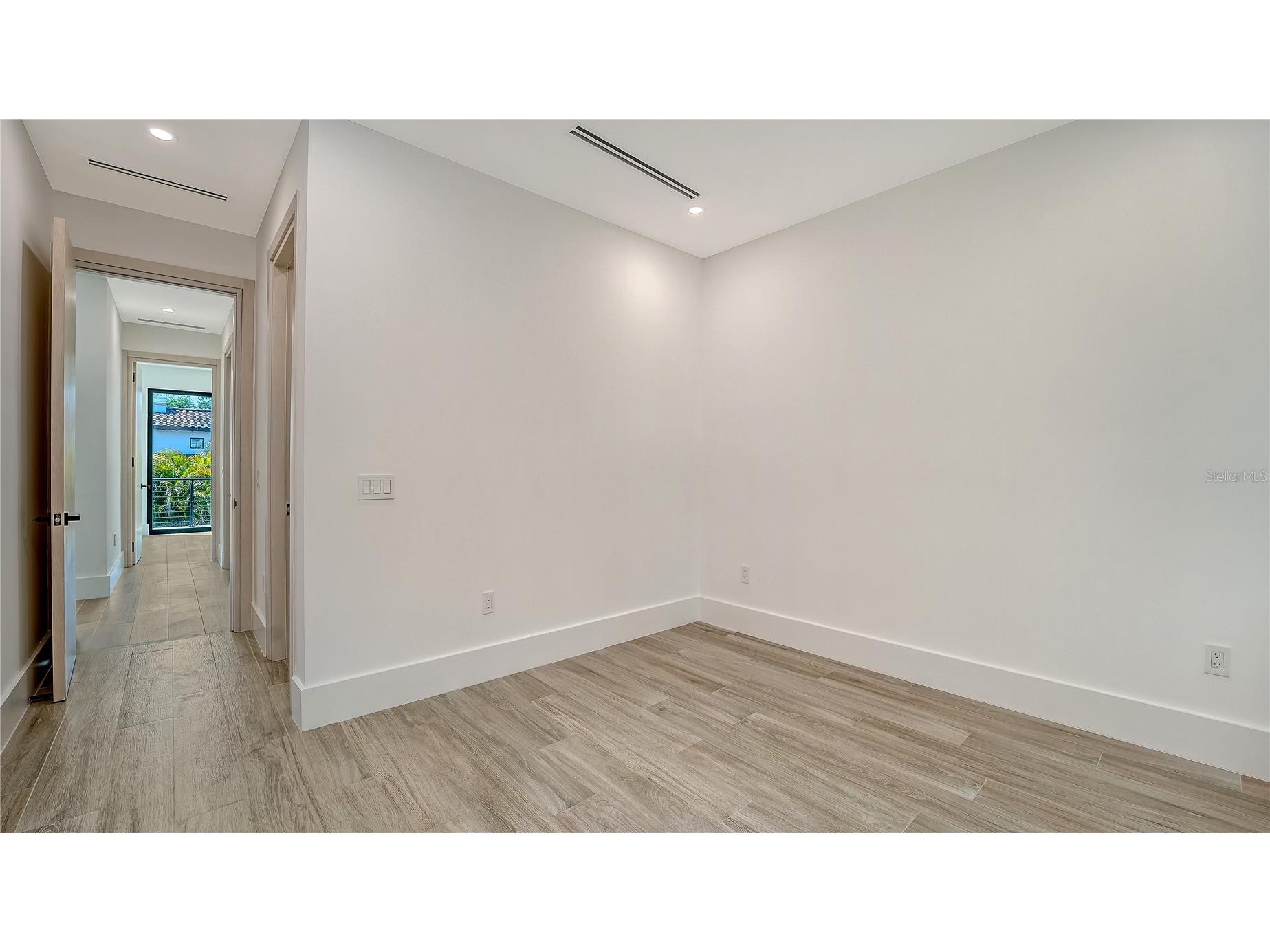 1730 Wisconsin Lane Sarasota FL 34239 A4687426 image40