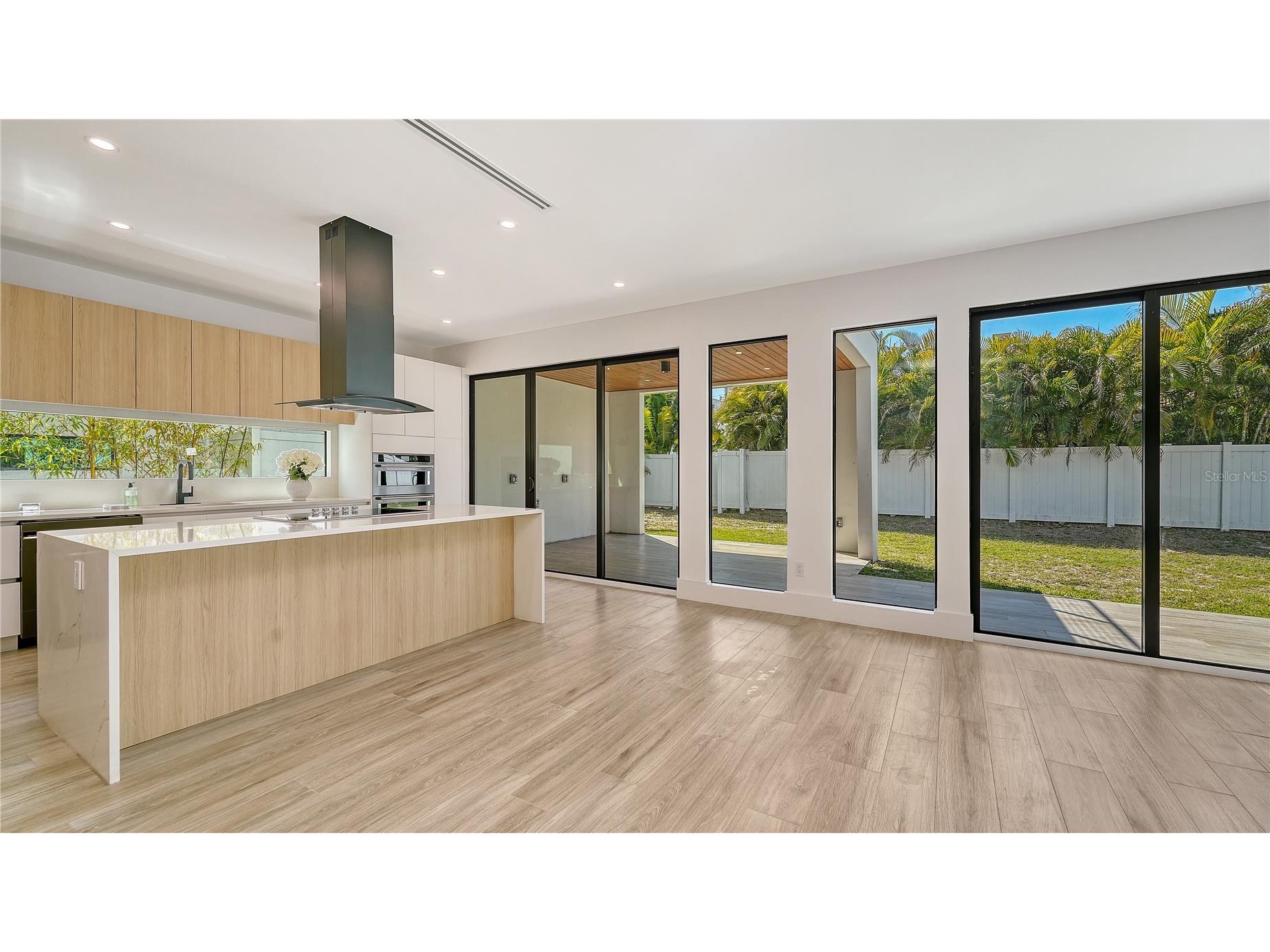 1730 Wisconsin Lane Sarasota FL 34239 A4687426 image9