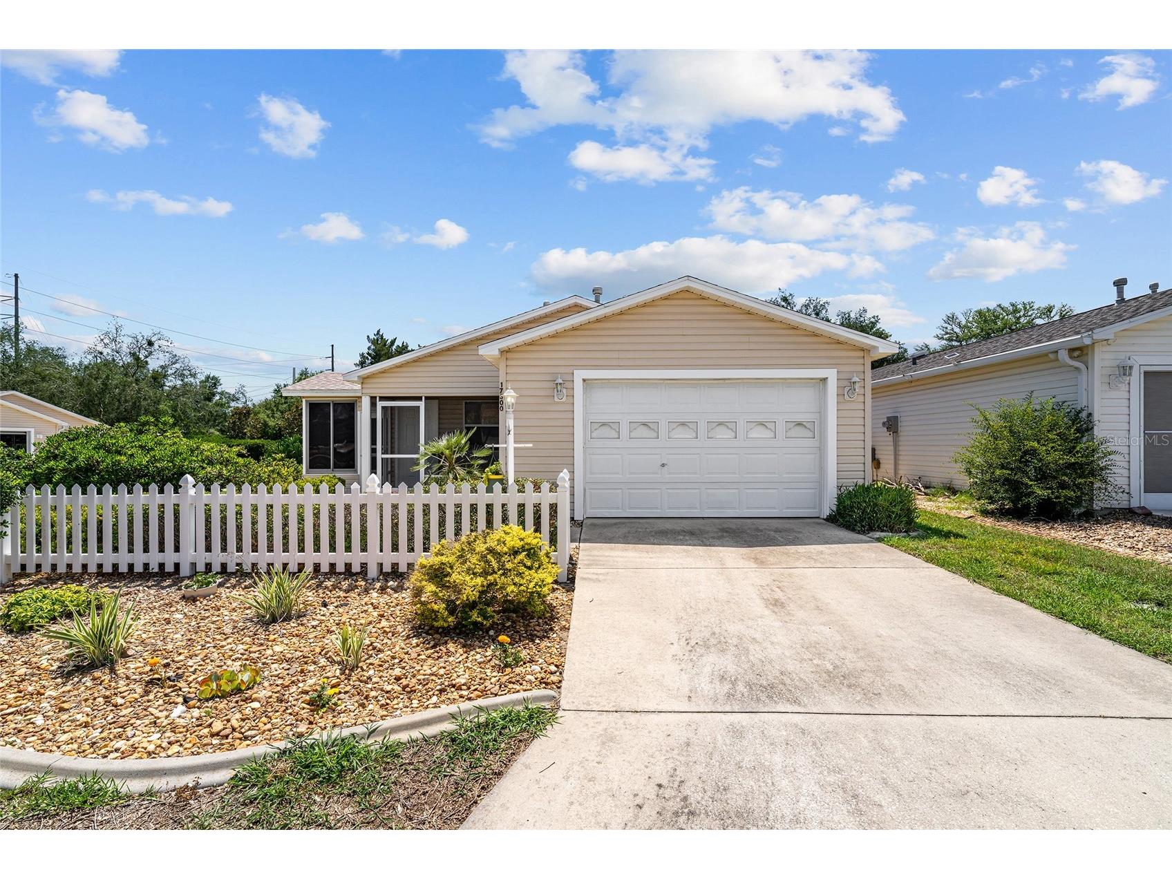 17300 SE 93rd Heyward Avenue The Villages FL 32162 G5112530 image1