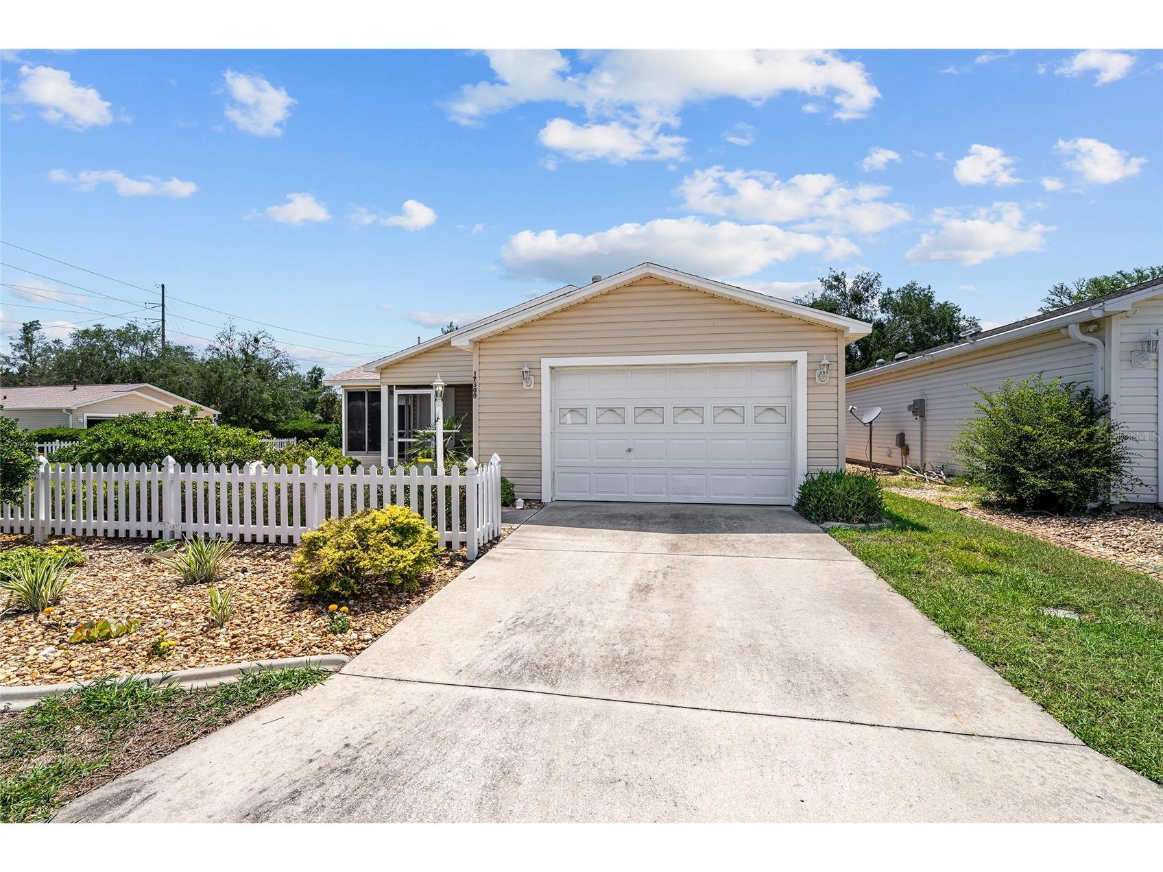 17300 SE 93rd Heyward Avenue The Villages FL 32162 G5112530 image3