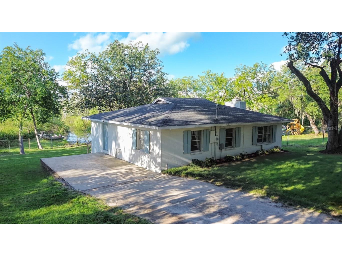 17301 SE 54th Street Ocklawaha FL 32179 - LAKE BRYANT G5081078 image1