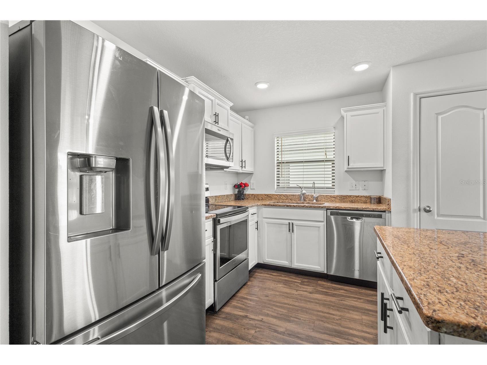 1731 Chatham Green Circle Ruskin FL 33570 A4696032 image9