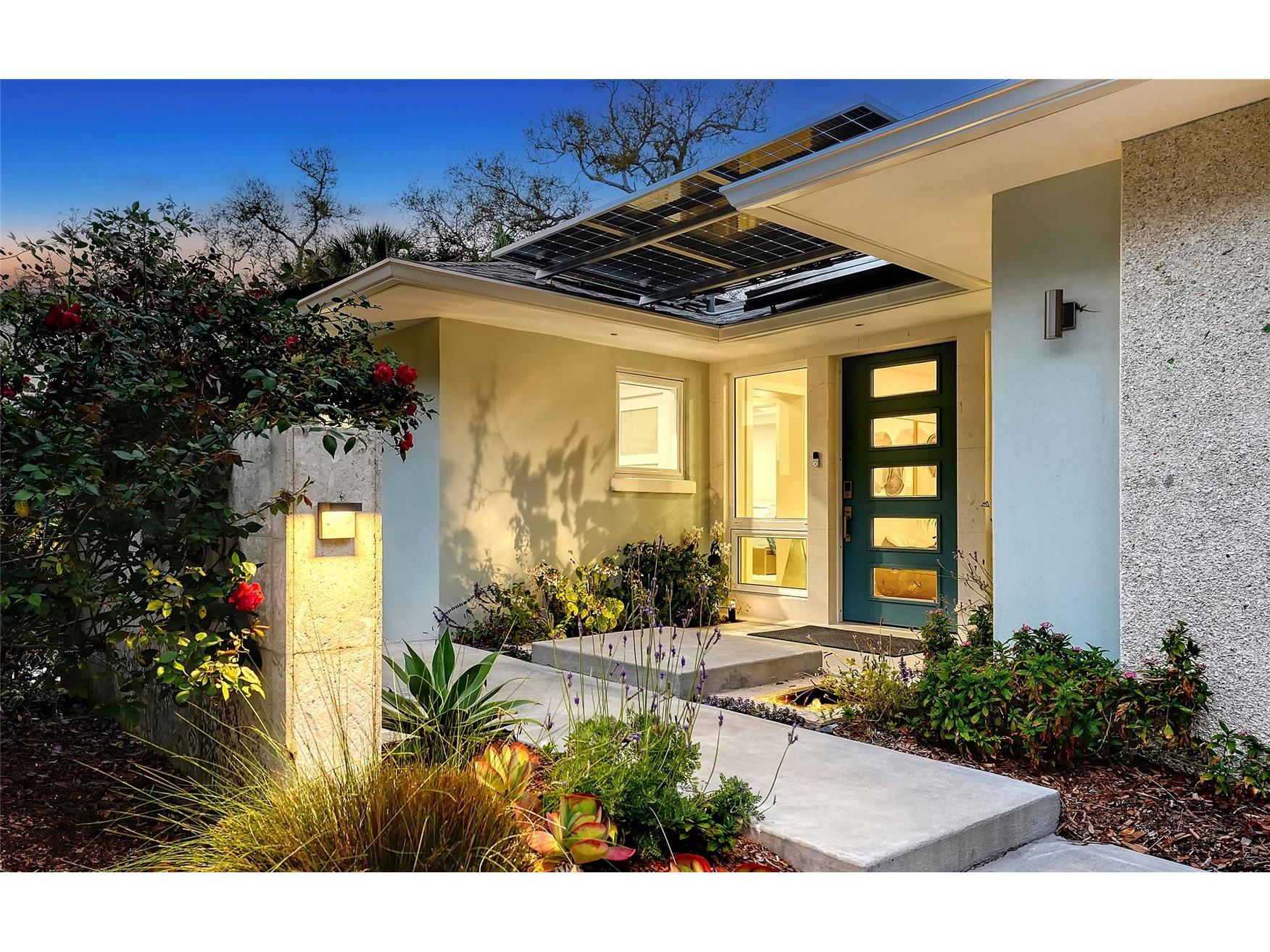 1731 Cunliff Lane Sarasota FL 34239 A4684577 image1