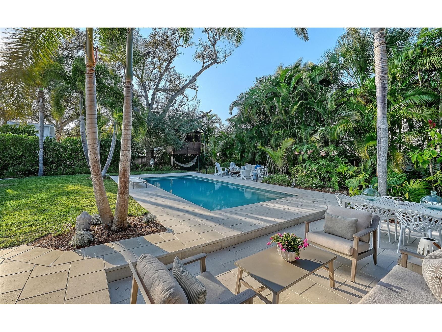 1731 Cunliff Lane Sarasota FL 34239 A4684577 image13