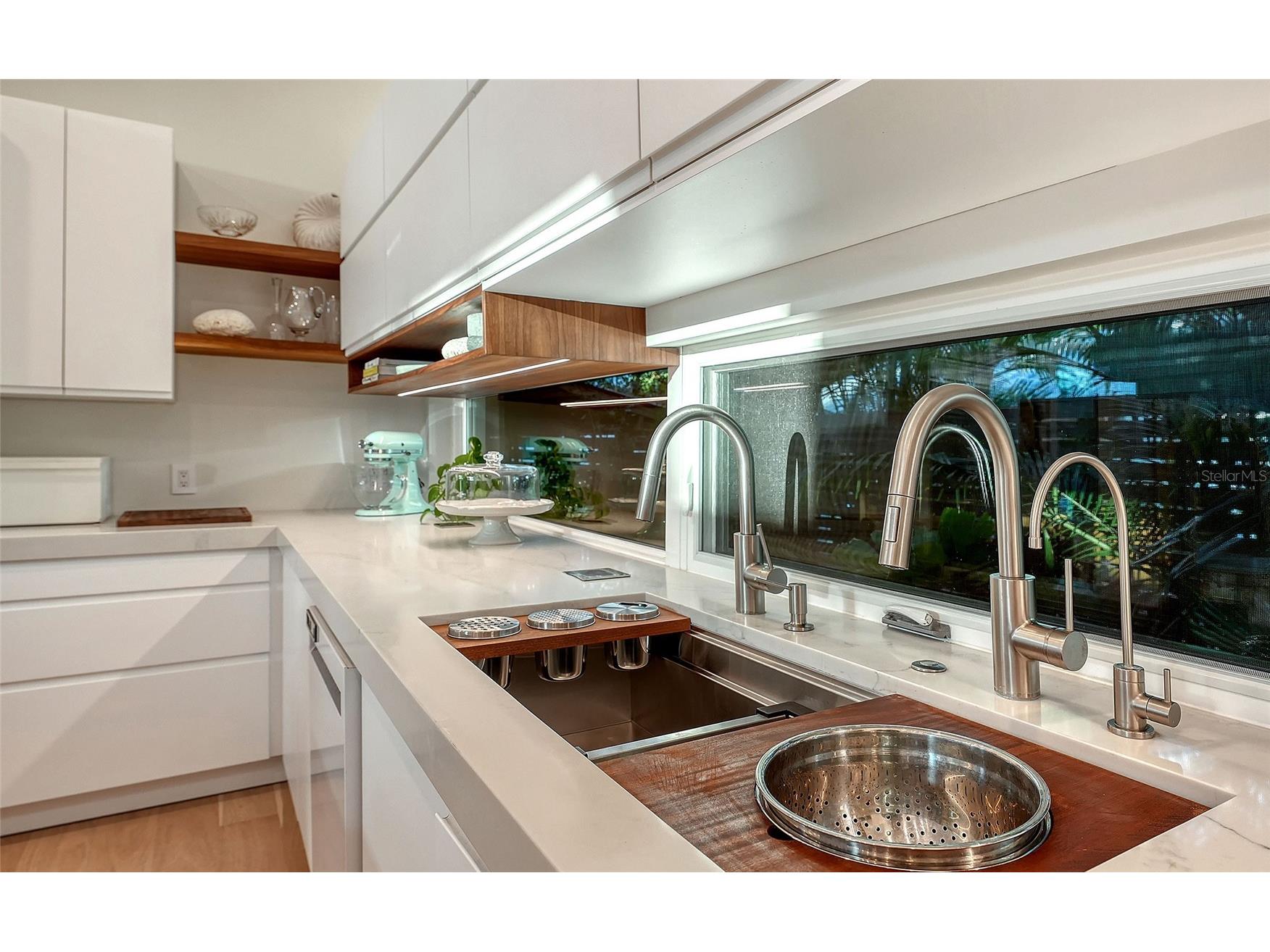 1731 Cunliff Lane Sarasota FL 34239 A4684577 image24