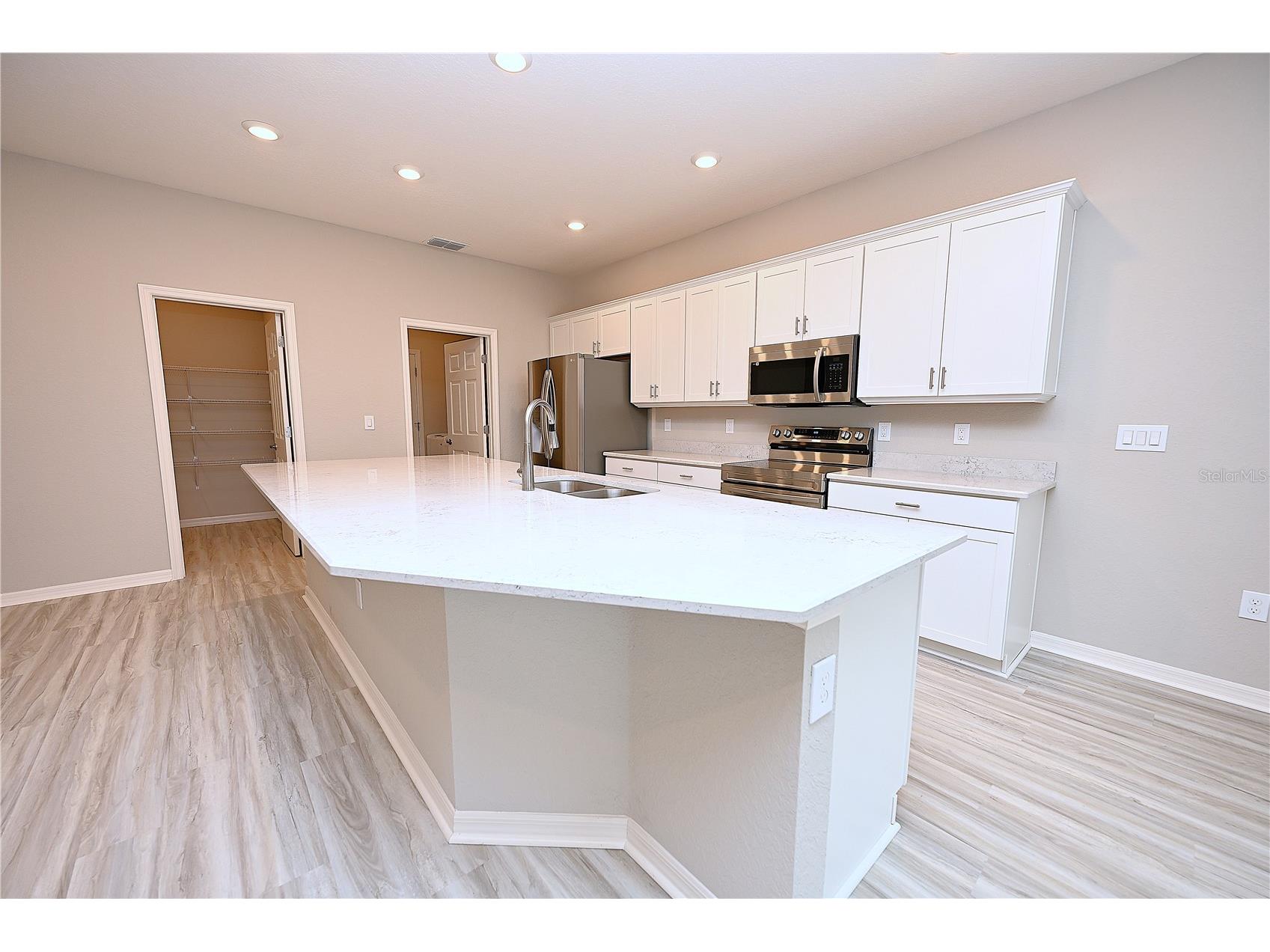1731 Oceania Avenue Davenport FL 33837 L4962211 image4