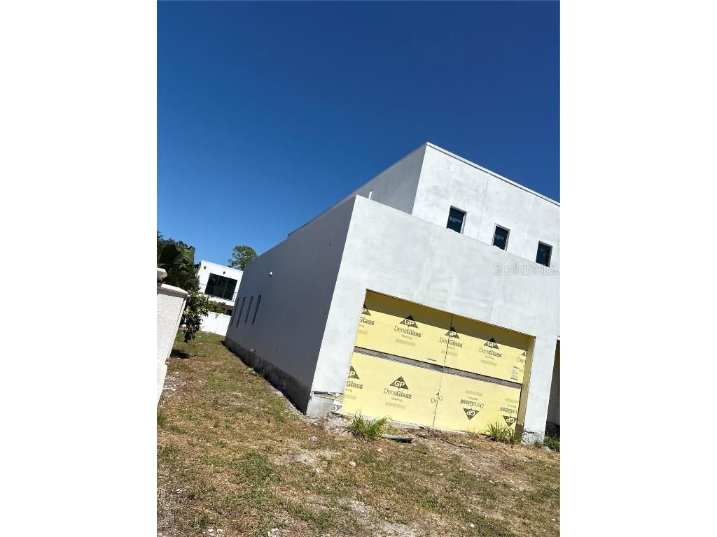 1731 Siesta Drive Sarasota FL 34239 W7880639 image3