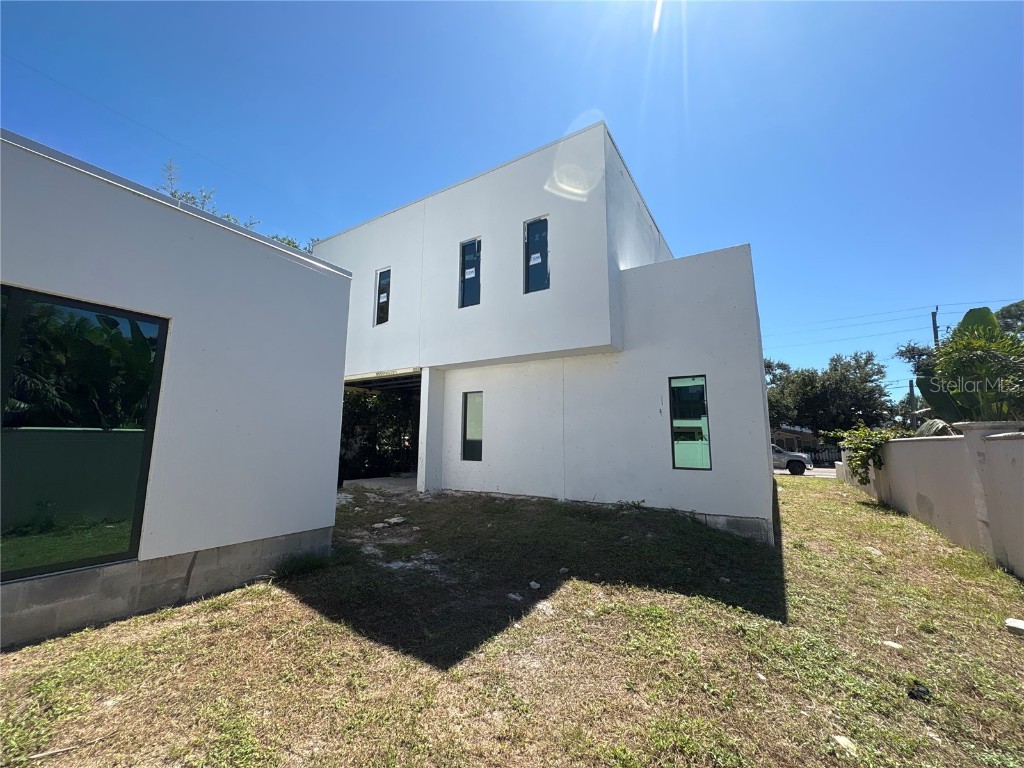 1731 Siesta Drive Sarasota FL 34239 W7880639 image4