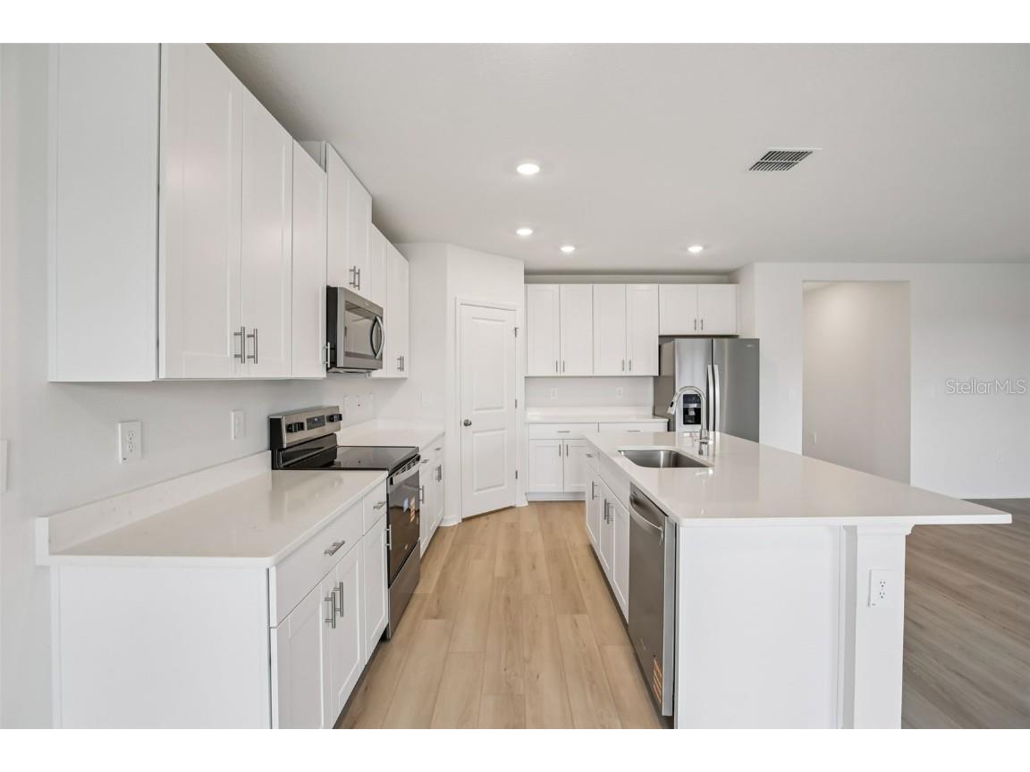 1732 Coolridge Place Zephyrhills FL 33541 O6368258 image13