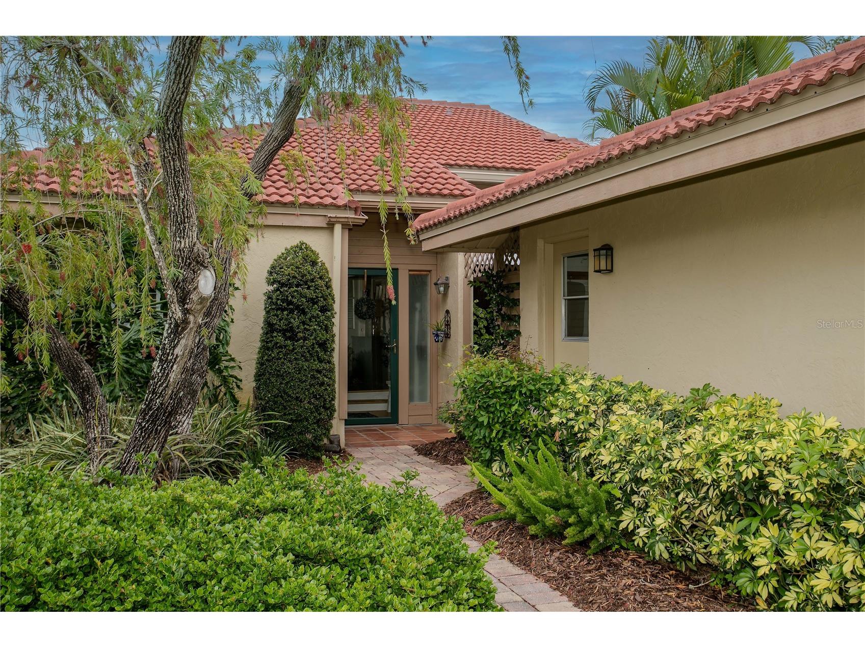 1732 Kestral Park Way S #43 Sarasota FL 34231 A4686630 image1