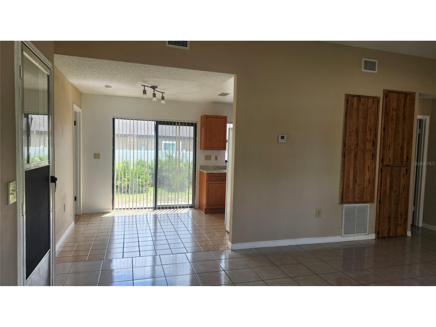 1732 Mitten Terrace Deltona FL 32738 V4948134 image4