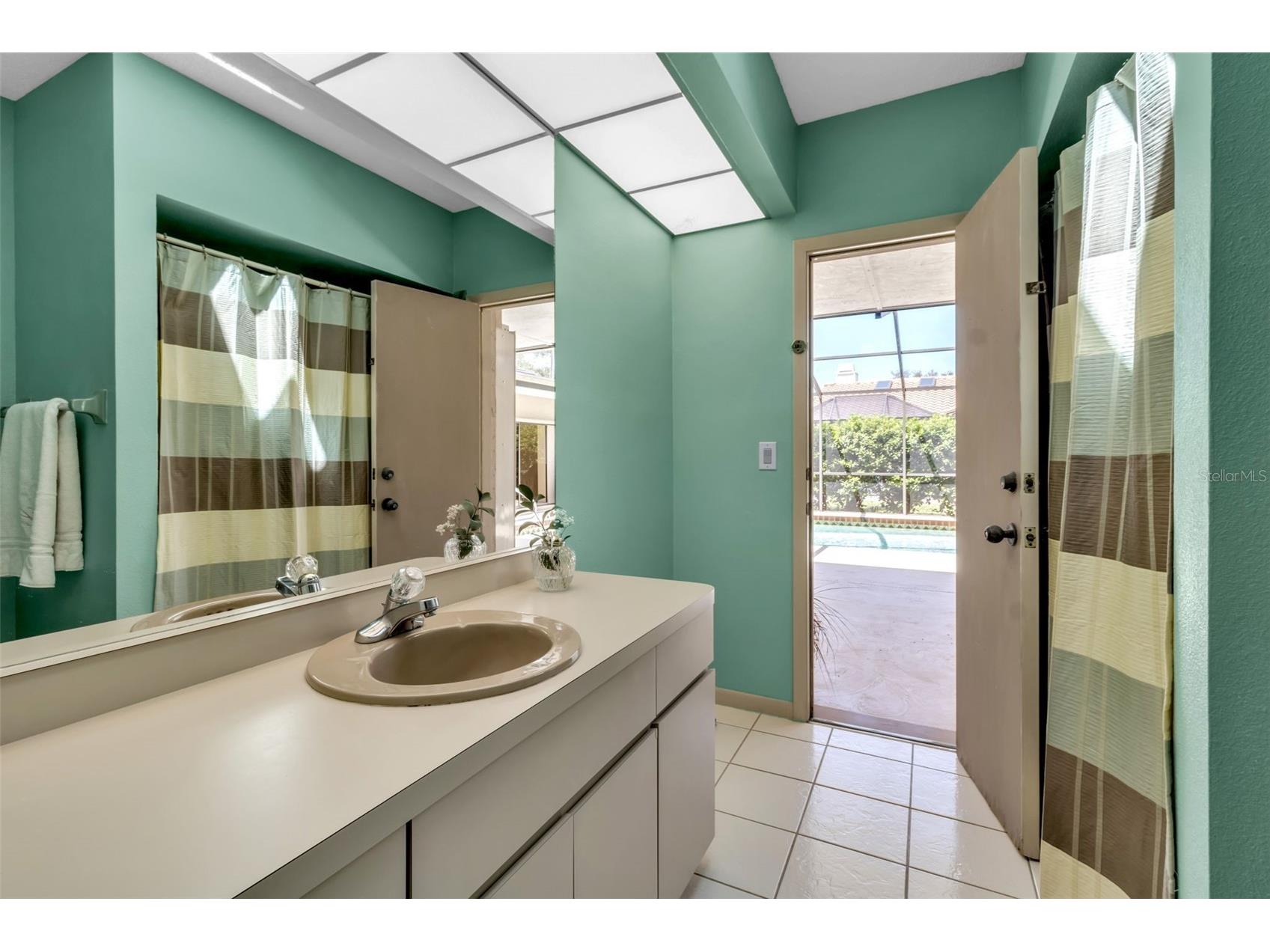 1732 Pine Harrier Circle Sarasota FL 34231 A4689911 image35