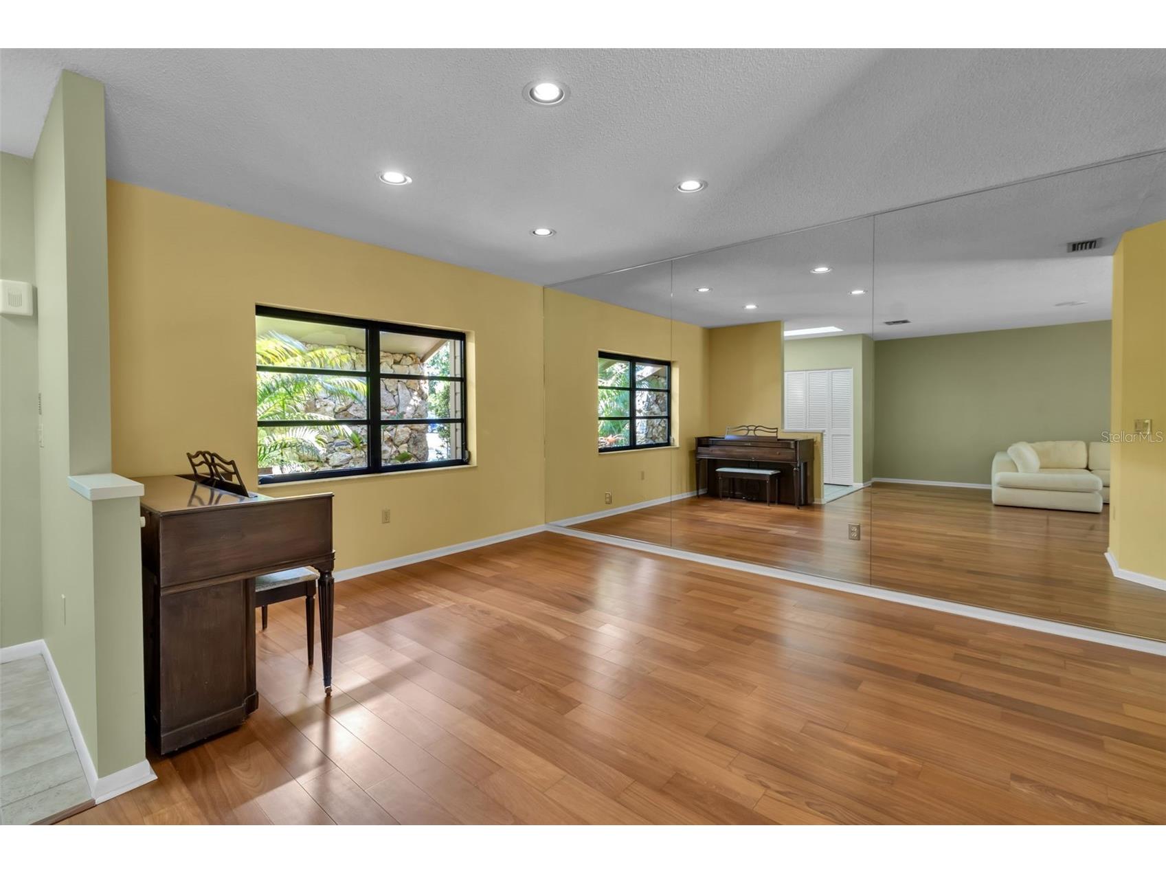 1732 Pine Harrier Circle Sarasota FL 34231 A4689911 image9