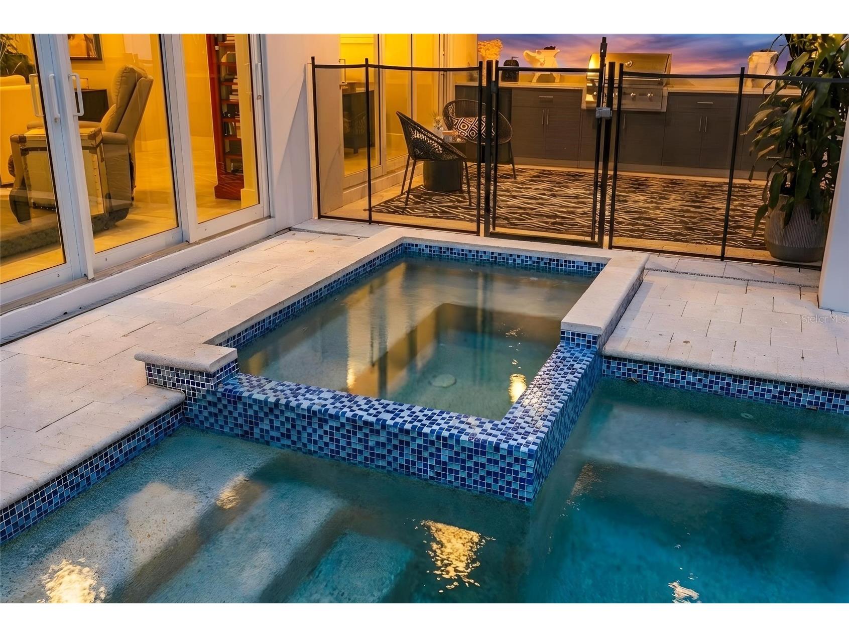 1732 Shoreland Drive Sarasota FL 34239 A4682616 image10