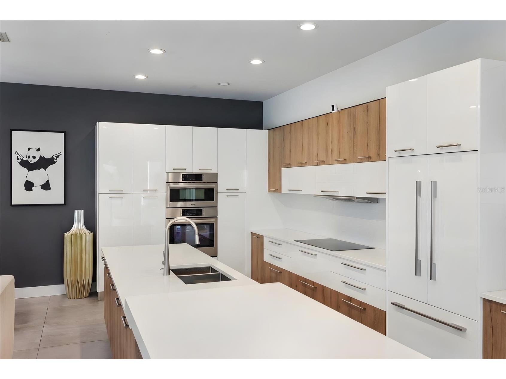 1732 Shoreland Drive Sarasota FL 34239 A4682616 image18