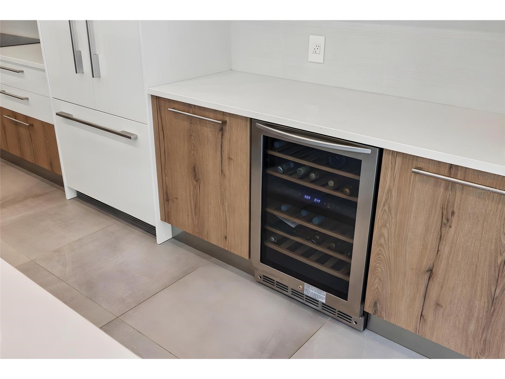 1732 Shoreland Drive Sarasota FL 34239 A4682616 image19