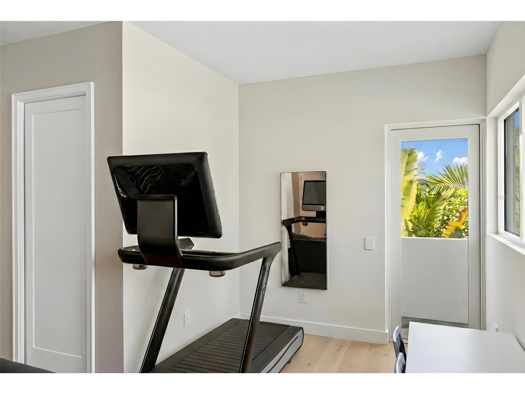 1732 Shoreland Drive Sarasota FL 34239 A4682616 image40