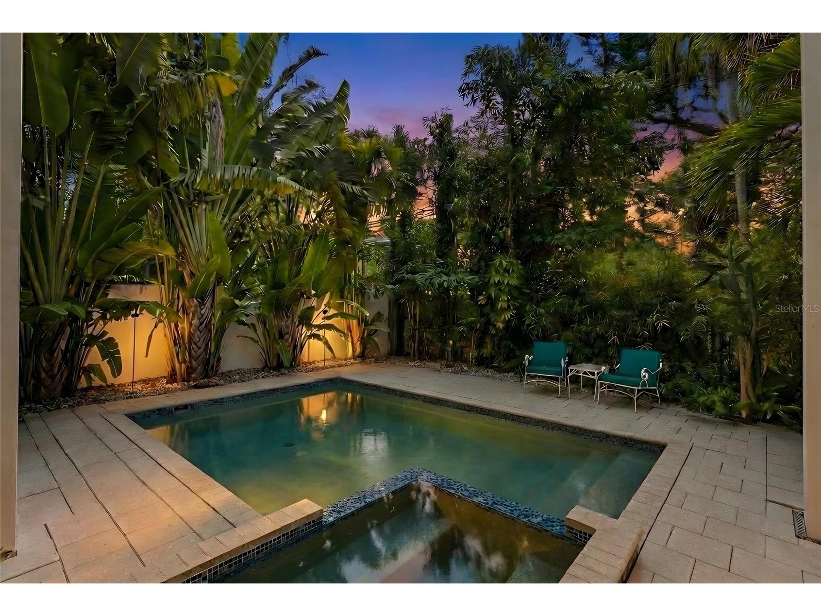 1732 Shoreland Drive Sarasota FL 34239 A4682616 image9