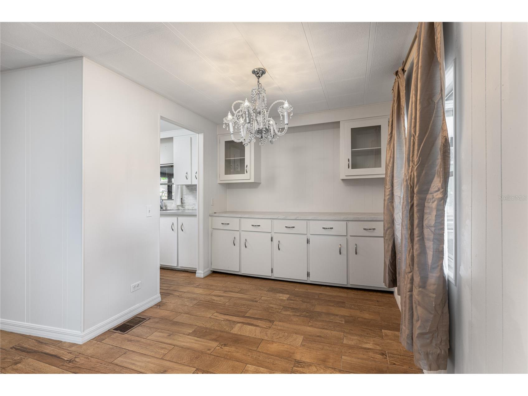 17320 Palm Drive Montverde FL 34756 - LAKE APOPKA G5110501 image13
