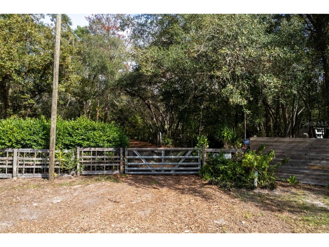 17322 Evelyn Court Spring Hill FL 34610 W7858904 image1